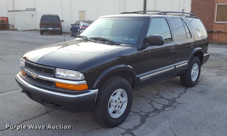 image for item DA8637 2000 Chevrolet Blazer