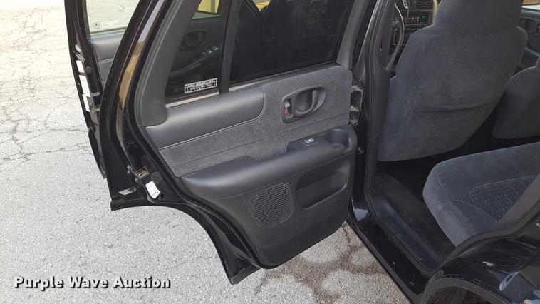 image for item DA8637 2000 Chevrolet Blazer