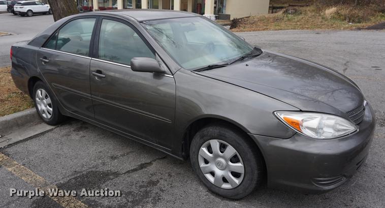 image for item DB0330 2004 Toyota Camry LE