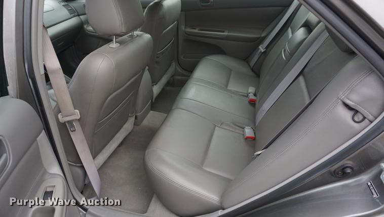 image for item DB0330 2004 Toyota Camry LE