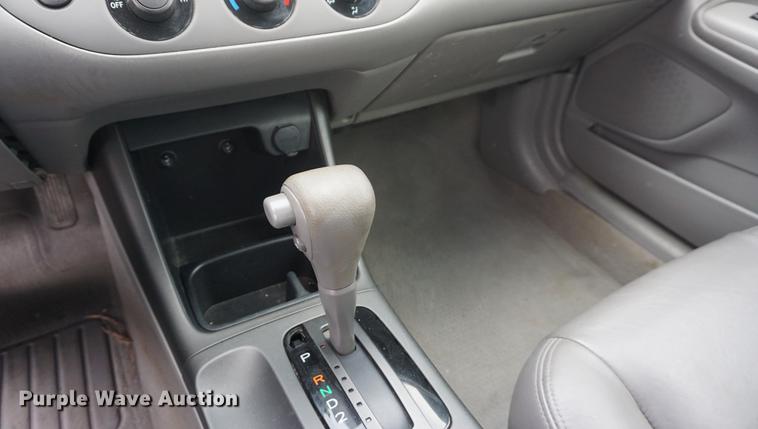 image for item DB0330 2004 Toyota Camry LE