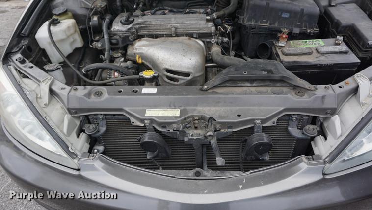 image for item DB0330 2004 Toyota Camry LE