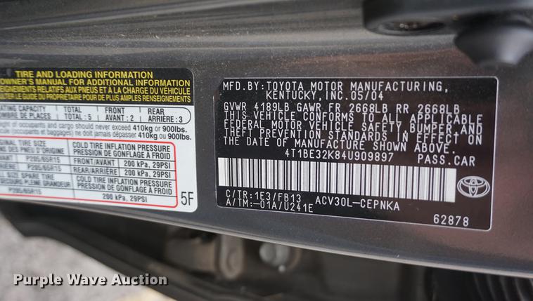 image for item DB0330 2004 Toyota Camry LE