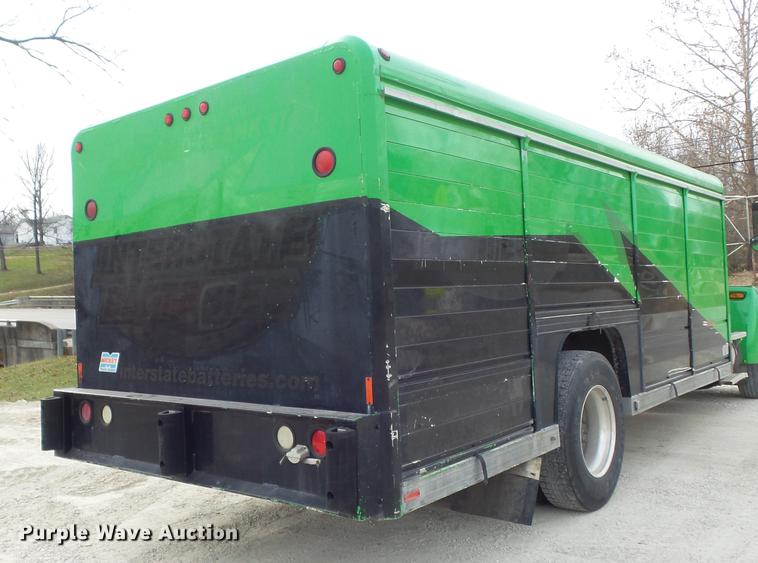 image for item DB6273 2003 Mickey Truck Bodies A0-A side load truck body