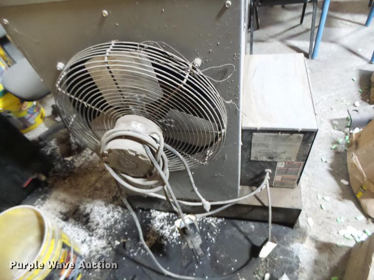 image for item DB9833 Eliminator 120 waste oil heater