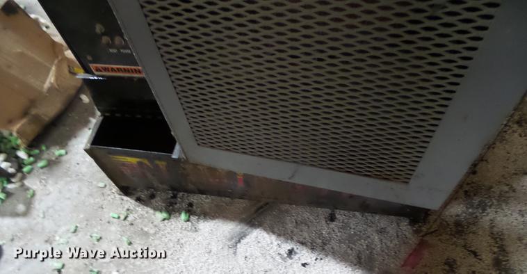 image for item DB9833 Eliminator 120 waste oil heater