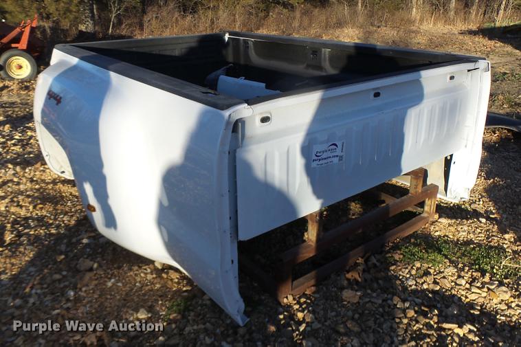 image for item DB9865 2015 Chevrolet truck bed
