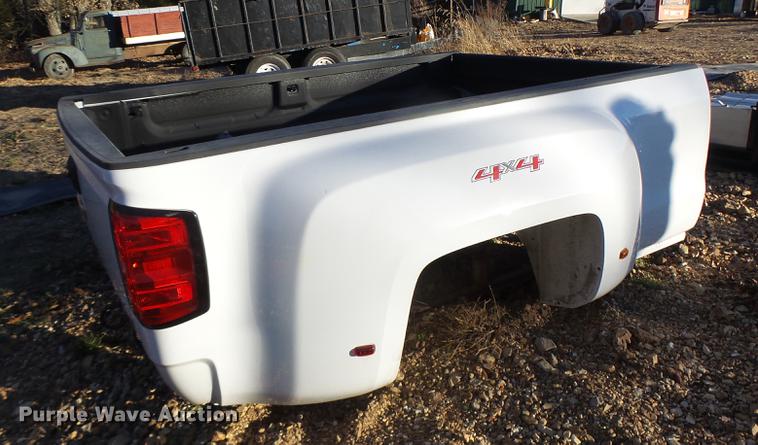 image for item DB9865 2015 Chevrolet truck bed