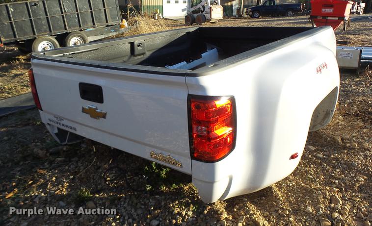 image for item DB9865 2015 Chevrolet truck bed