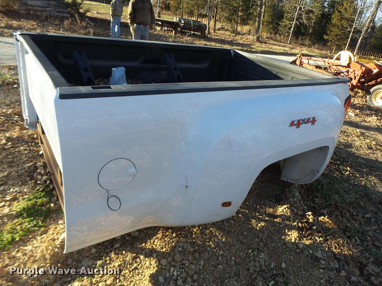 image for item DB9865 2015 Chevrolet truck bed