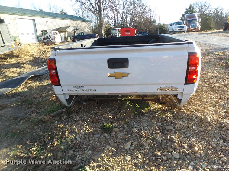 image for item DB9865 2015 Chevrolet truck bed