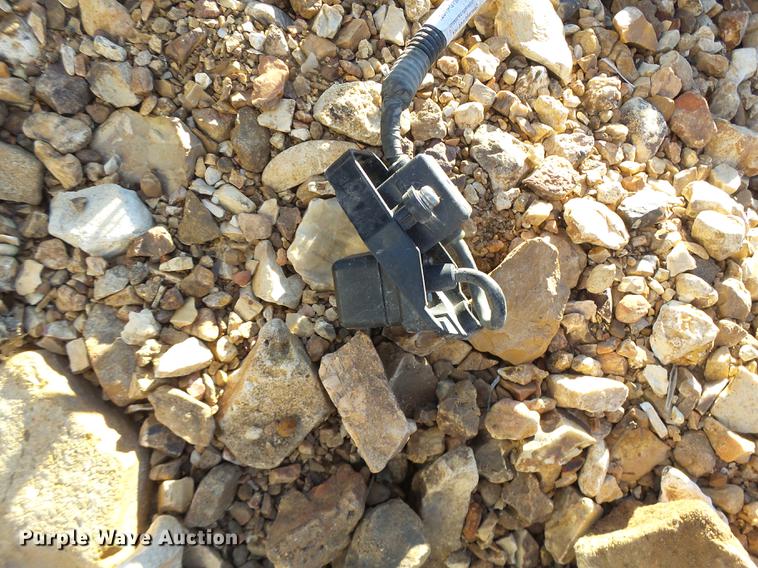 image for item DB9865 2015 Chevrolet truck bed