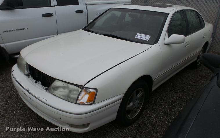 image for item DC0507 1998 Toyota Avalon XL