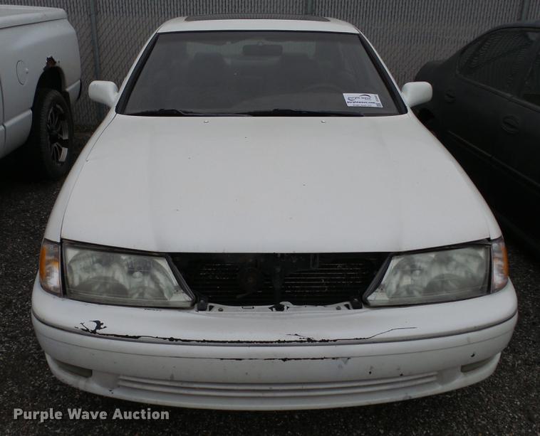 image for item DC0507 1998 Toyota Avalon XL