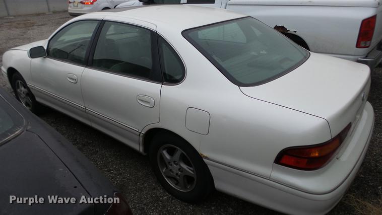 image for item DC0507 1998 Toyota Avalon XL