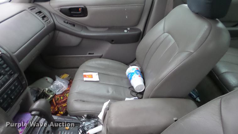 image for item DC0507 1998 Toyota Avalon XL