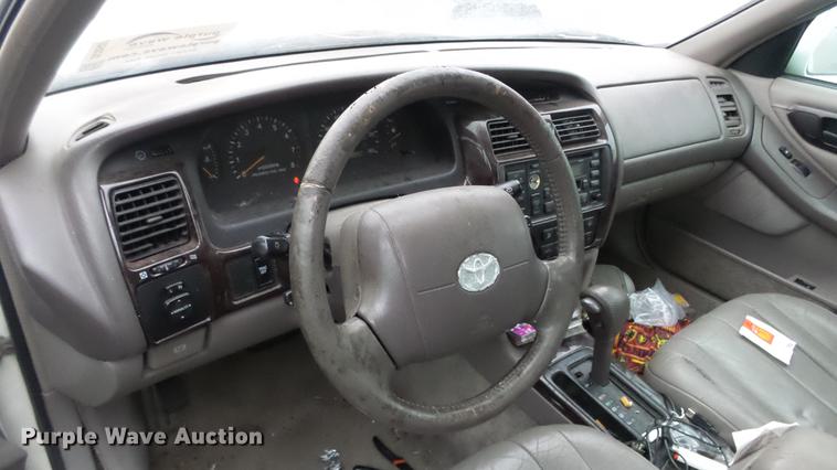 image for item DC0507 1998 Toyota Avalon XL