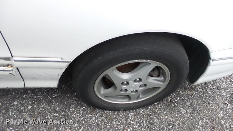 image for item DC0507 1998 Toyota Avalon XL