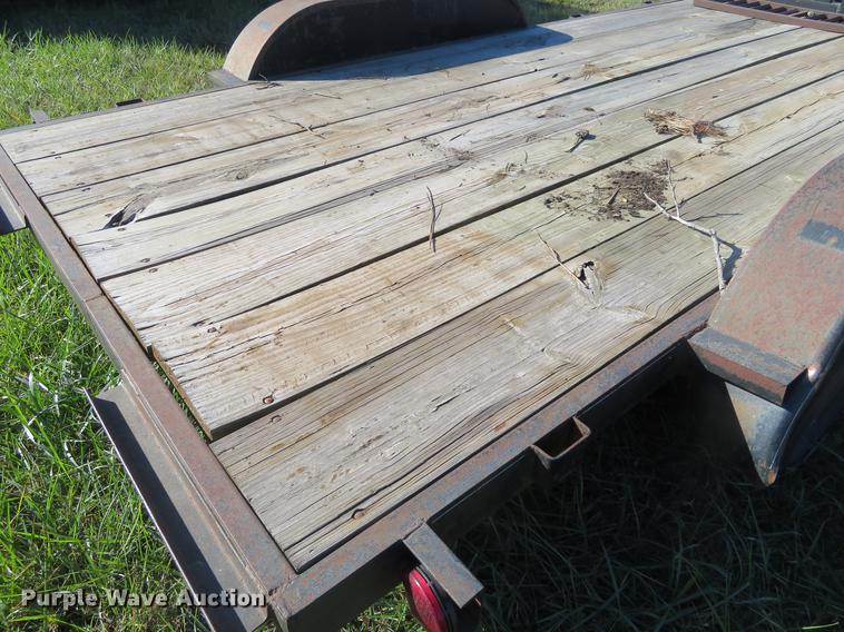 image for item DC0760 1999 L&M flatbed trailer