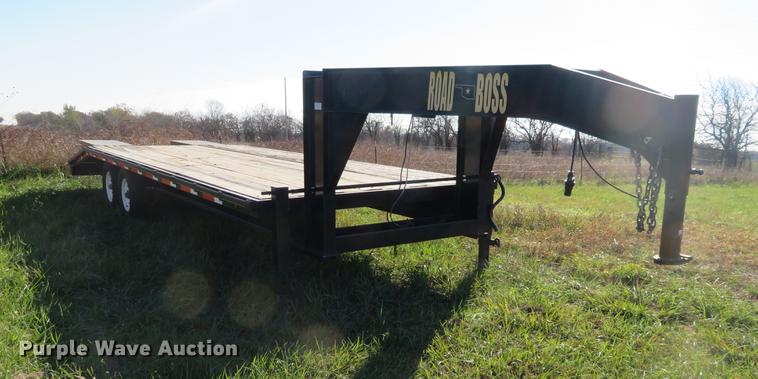 image for item DC0762 2007 Road Boss equipment trailer