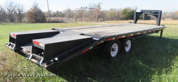 image for item DC0762 2007 Road Boss equipment trailer