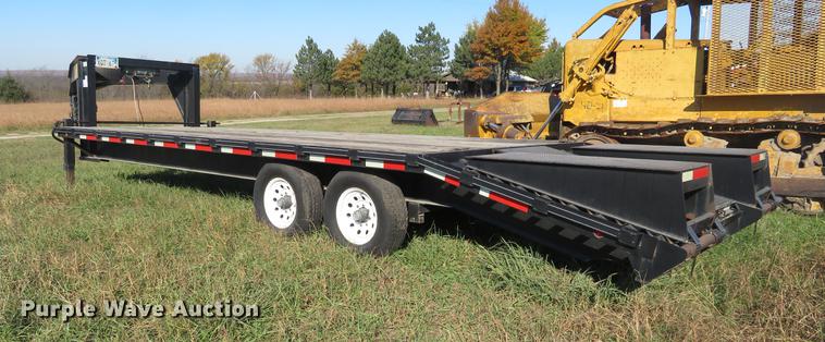 image for item DC0762 2007 Road Boss equipment trailer