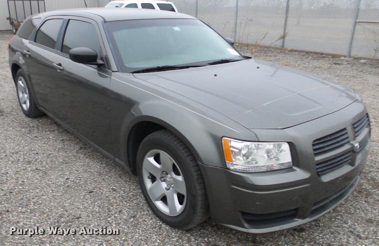image for item DC1841 2008 Dodge Magnum