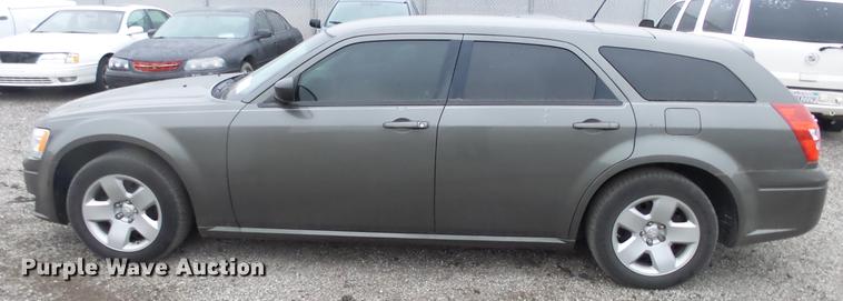 image for item DC1841 2008 Dodge Magnum