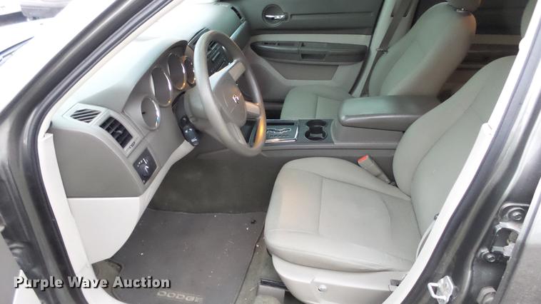 image for item DC1841 2008 Dodge Magnum
