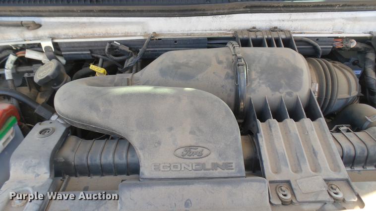 image for item DC1941 2006 Ford Econoline E450 box truck