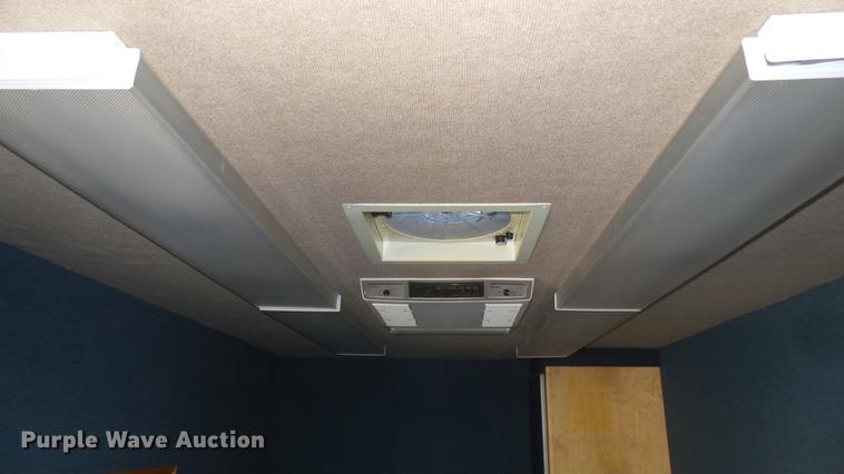 image for item DC1941 2006 Ford Econoline E450 box truck