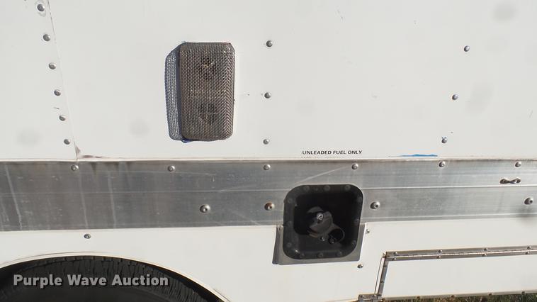 image for item DC1941 2006 Ford Econoline E450 box truck