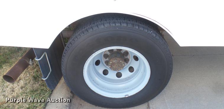 image for item DC1941 2006 Ford Econoline E450 box truck