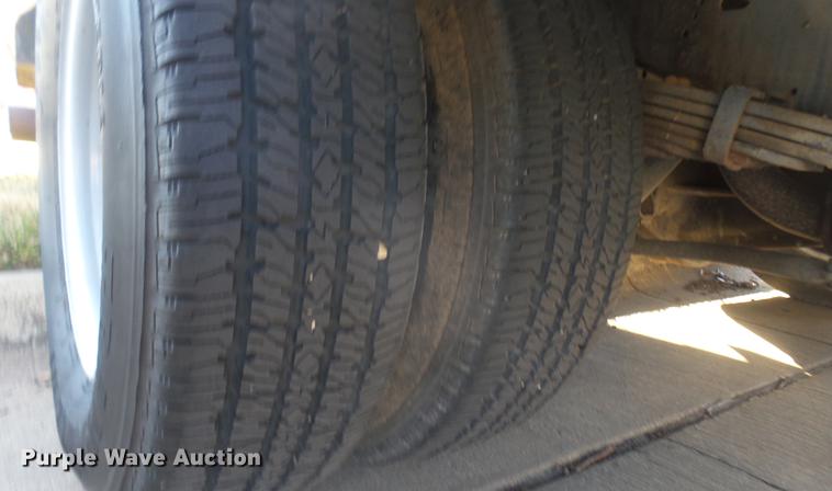 image for item DC1941 2006 Ford Econoline E450 box truck