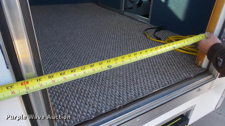 image for item DC1941 2006 Ford Econoline E450 box truck