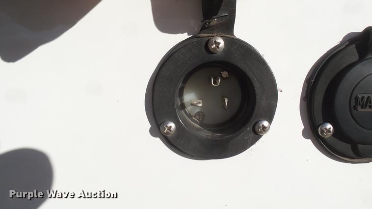 image for item DC1941 2006 Ford Econoline E450 box truck