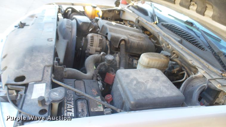 image for item DC1974 2004 Chevrolet Suburban 2500 SUV