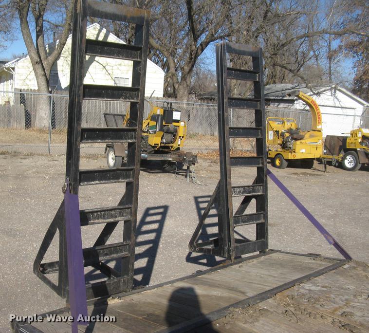 image for item DC2356 2014 PJ equipment trailer