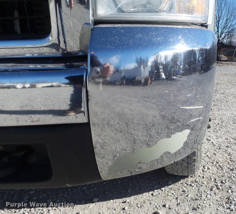 image for item DC7471 2007 Chevrolet 3500HD pickup truck