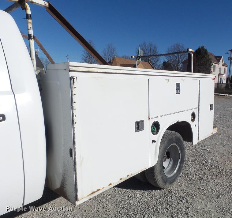 image for item DC7471 2007 Chevrolet 3500HD pickup truck