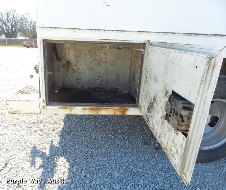 image for item DC7471 2007 Chevrolet 3500HD pickup truck