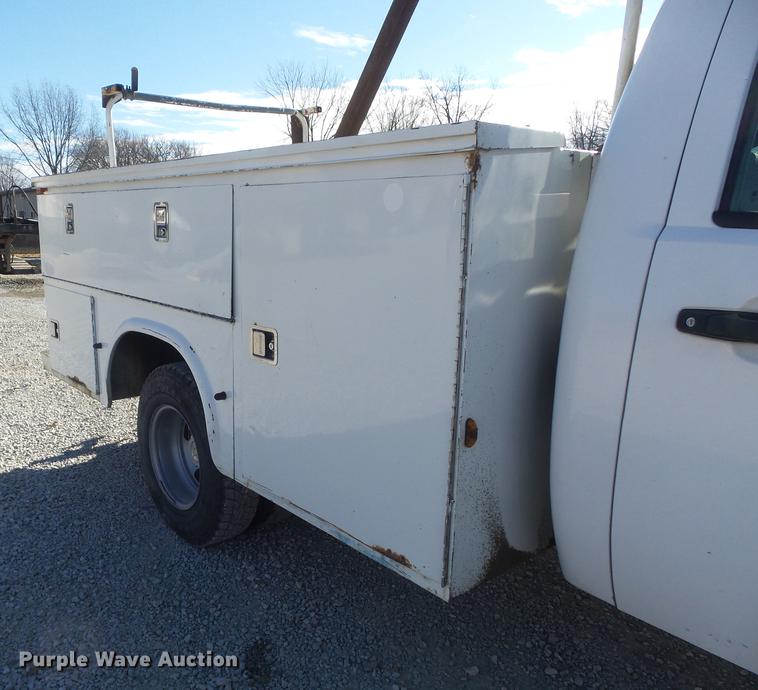 image for item DC7471 2007 Chevrolet 3500HD pickup truck