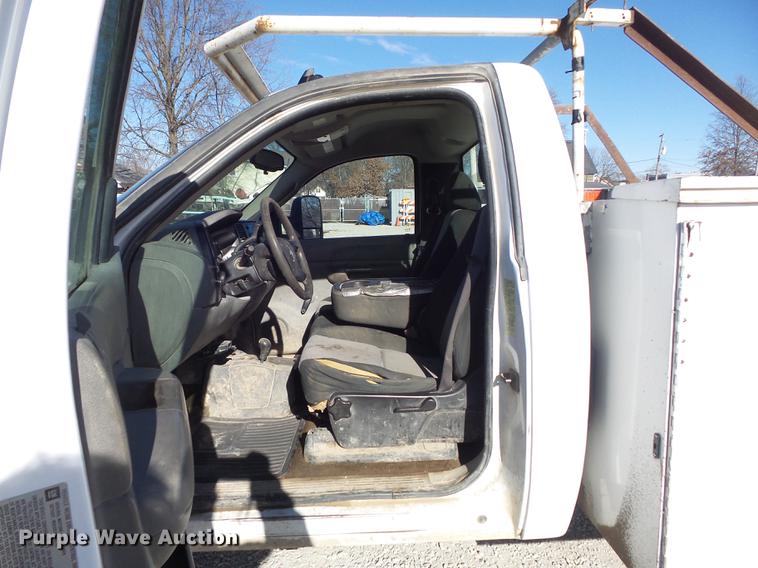 image for item DC7471 2007 Chevrolet 3500HD pickup truck