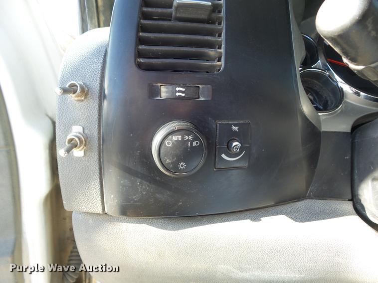 image for item DC7471 2007 Chevrolet 3500HD pickup truck