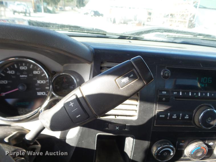 image for item DC7471 2007 Chevrolet 3500HD pickup truck