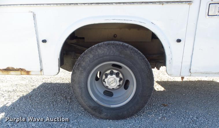 image for item DC7471 2007 Chevrolet 3500HD pickup truck
