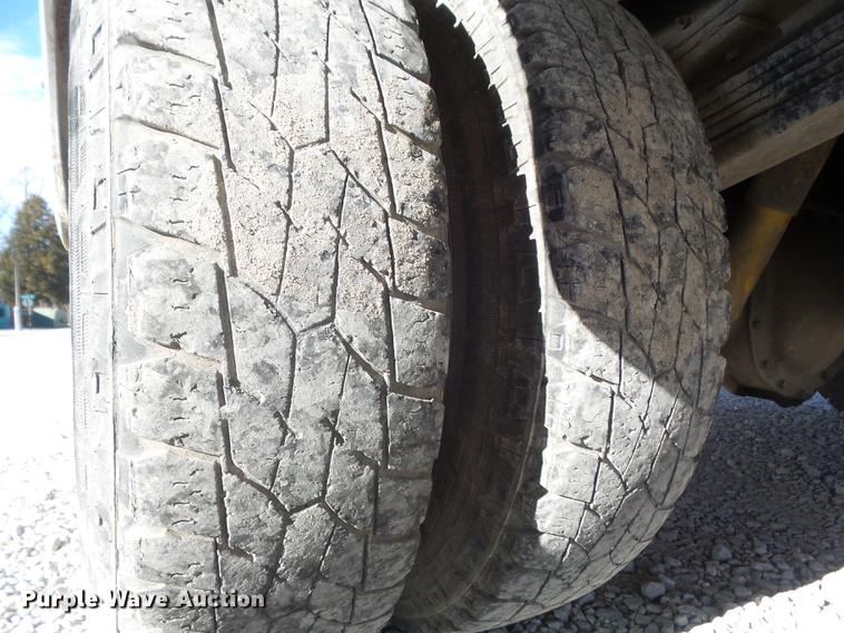 image for item DC7471 2007 Chevrolet 3500HD pickup truck