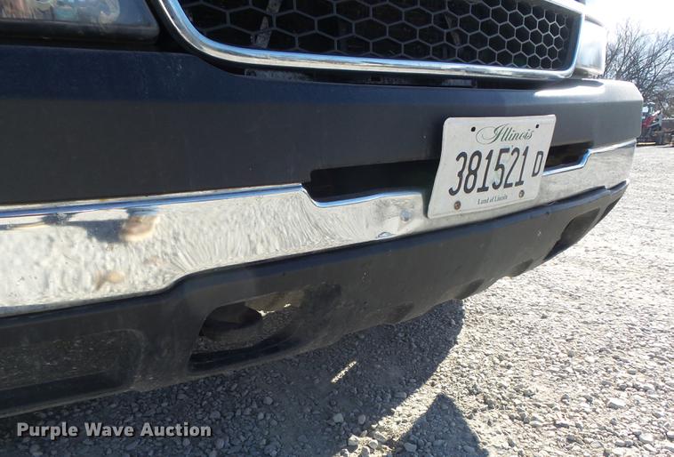 image for item DC7472 2006 Chevrolet Silverado 3500 Ext. Cab pickup truck