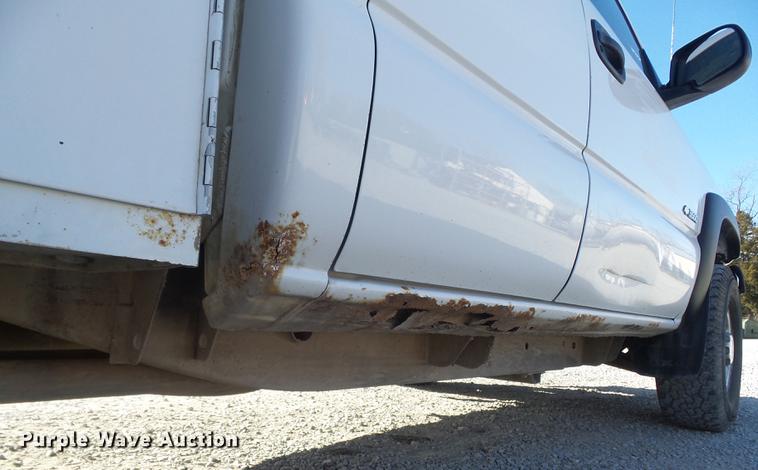 image for item DC7472 2006 Chevrolet Silverado 3500 Ext. Cab pickup truck