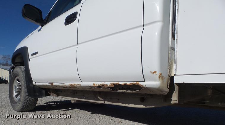 image for item DC7472 2006 Chevrolet Silverado 3500 Ext. Cab pickup truck